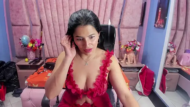 Snapshot of HornySkinny26 chatting on November 2025 05:09:02 AM HornySkinny26 online show from November 2025 05:09:02 AM