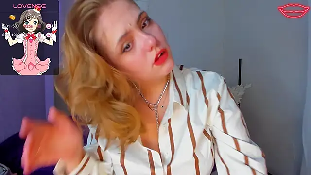 Snapshot of DellaRowe chatting on December 2025 01:50:02 PM DellaRowe online show from December 2025 01:50:02 PM