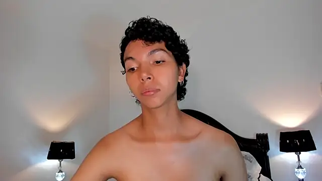 xhenisa  online show from March 2025 08:34:01 PM