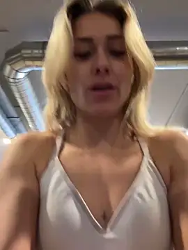 petrouchkaaa  online show from March 2025 09:18:02 AM