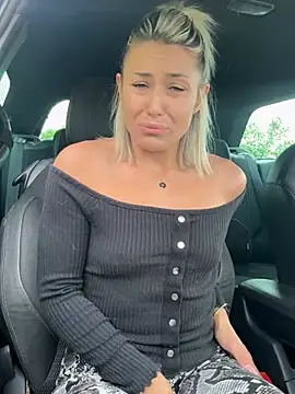 petrouchkaaa  online show from April 2026 08:30:02 AM