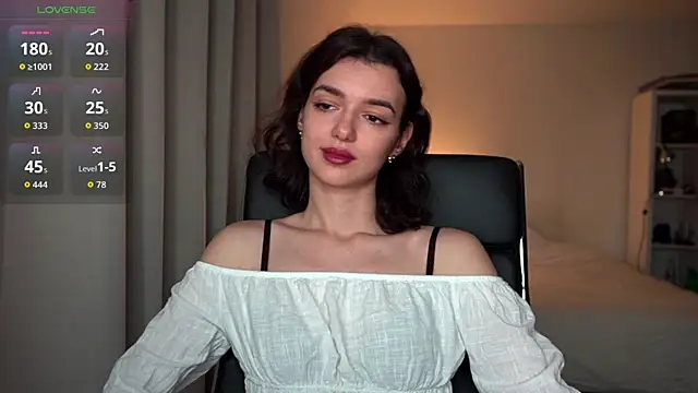 olivia jeas online show from November 2025 12:22:01 AM