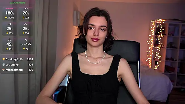 olivia jeas online show from February 2026 12:47:02 AM