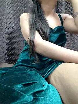 Snapshot of Roshni_98 chatting on February 2025 07:16:02 AM Roshni 98 online show from February 2025 07:16:02 AM