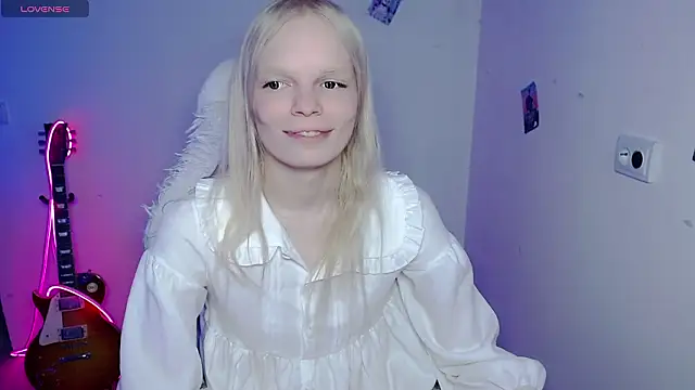 Snapshot of Emily_Nyaffee chatting on February 2026 09:34:01 AM Emily Nyaffee online show from February 2026 09:34:01 AM