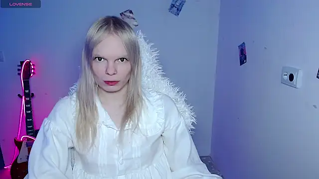 Snapshot of Emily_Nyaffee chatting on February 2026 06:45:01 PM Emily Nyaffee online show from February 2026 06:45:01 PM