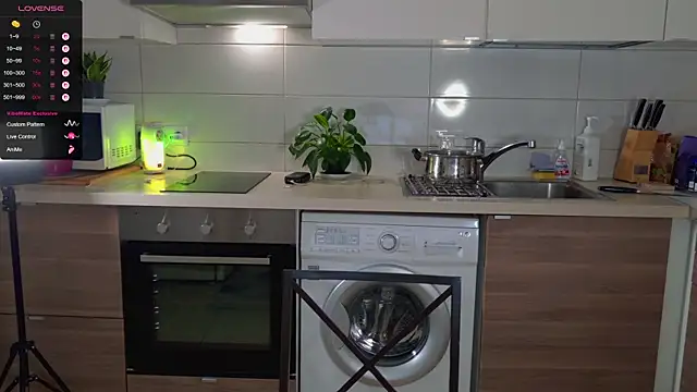 Snapshot of MissLovex chatting on September 2025 03:28:02 PM MissLovex online show from September 2025 03:28:02 PM