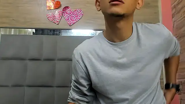 Snapshot of chicasirbo chatting on February 2025 07:49:01 PM chicasirbo online show from February 2025 07:49:01 PM