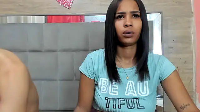 Snapshot of chicasirbo chatting on October 2025 08:20:02 PM chicasirbo online show from October 2025 08:20:02 PM