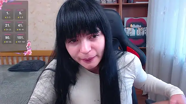 Snapshot of JuicyJess chatting on October 2025 10:33:02 AM JuicyJess online show from October 2025 10:33:02 AM