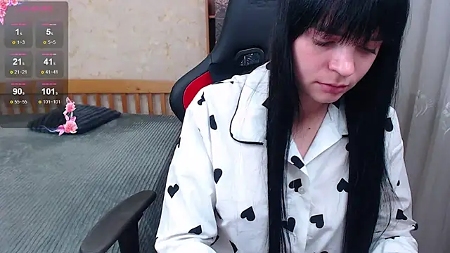 Snapshot of JuicyJess chatting on October 2025 09:48:02 PM JuicyJess online show from October 2025 09:48:02 PM