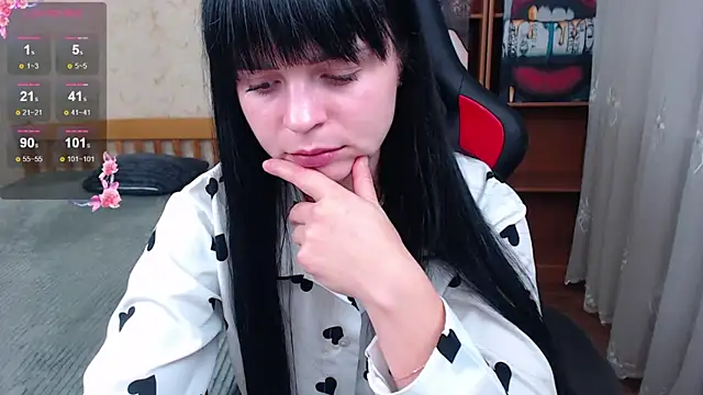 Snapshot of JuicyJess chatting on November 2025 08:42:02 PM JuicyJess online show from November 2025 08:42:02 PM