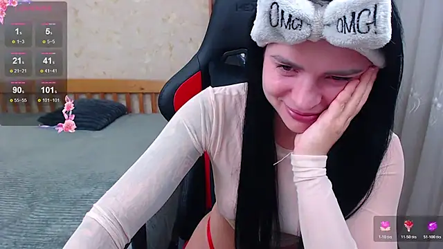 Snapshot of JuicyJess chatting on November 2025 08:31:01 PM JuicyJess online show from November 2025 08:31:01 PM