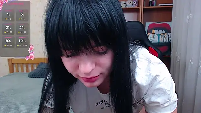 Snapshot of JuicyJess chatting on November 2025 08:24:02 PM JuicyJess online show from November 2025 08:24:02 PM