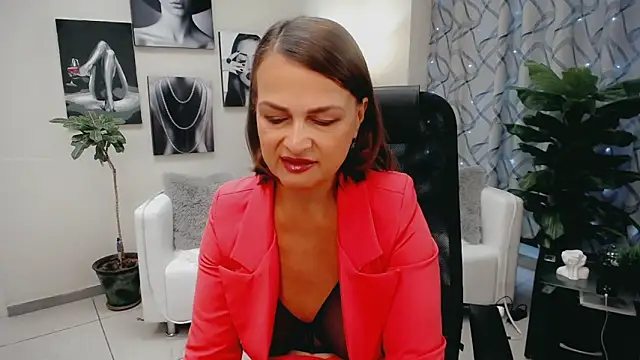 Favorite 0 online show from February 2026 04:50:02 AM