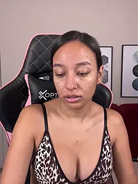 DianaHopson online show from March 2025 11:32:01 AM