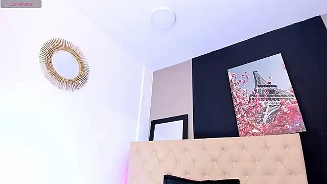 Snapshot of Shanelle__ chatting on February 2025 02:36:01 PM Shanelle online show from February 2025 02:36:01 PM