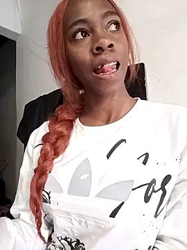 Snapshot of Shanelle__ chatting on October 2025 03:16:01 PM Shanelle online show from October 2025 03:16:01 PM