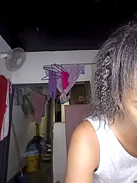 Snapshot of Shanelle__ chatting on November 2025 01:51:02 AM Shanelle online show from November 2025 01:51:02 AM