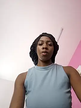 Snapshot of Shanelle__ chatting on November 2025 02:05:04 PM Shanelle online show from November 2025 02:05:04 PM