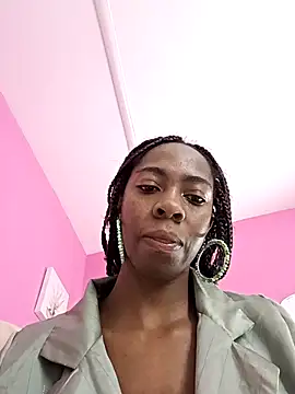 Snapshot of Shanelle__ chatting on November 2025 01:33:02 PM Shanelle online show from November 2025 01:33:02 PM