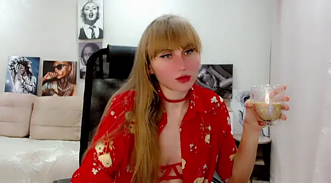 EveLove33 online show from March 2025 05:28:02 PM