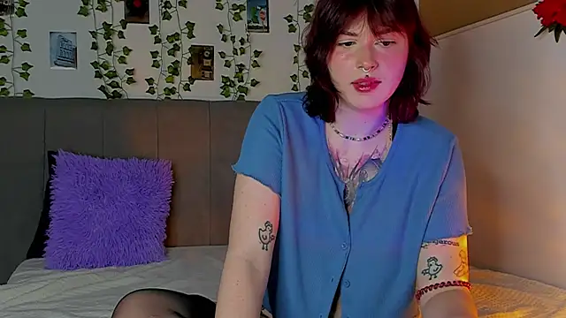 Snapshot of miss_Lizzy chatting on January 2025 04:21:01 AM miss Lizzy online show from January 2025 04:21:01 AM