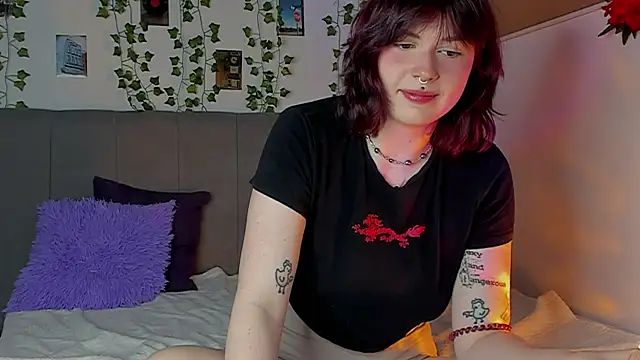 Snapshot of miss_Lizzy chatting on February 2025 04:15:02 AM miss Lizzy online show from February 2025 04:15:02 AM