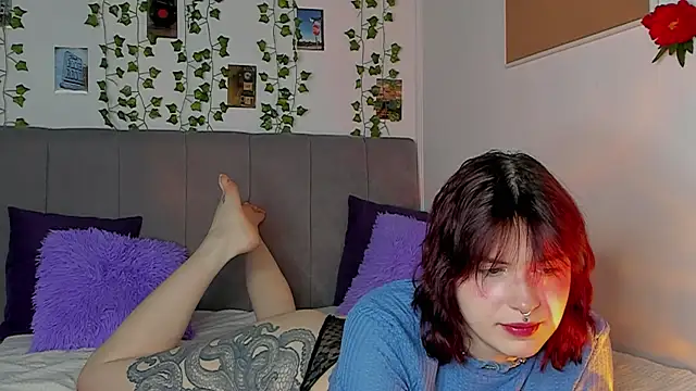 Snapshot of miss_Lizzy chatting on February 2025 01:36:01 AM miss Lizzy online show from February 2025 01:36:01 AM