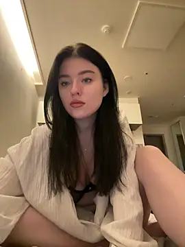 Angela Fosterr online show from April 2026 06:13:02 PM