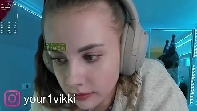 Snapshot of Vikki_Cheese chatting on February 2025 01:37:01 PM Vikki Cheese online show from February 2025 01:37:01 PM