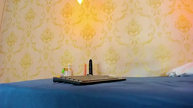 BRITANY WELLS  online show from November 2025 12:42:02 PM