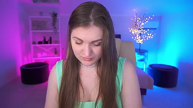 EmmyCharmm online show from June 2026 05:57:02 AM