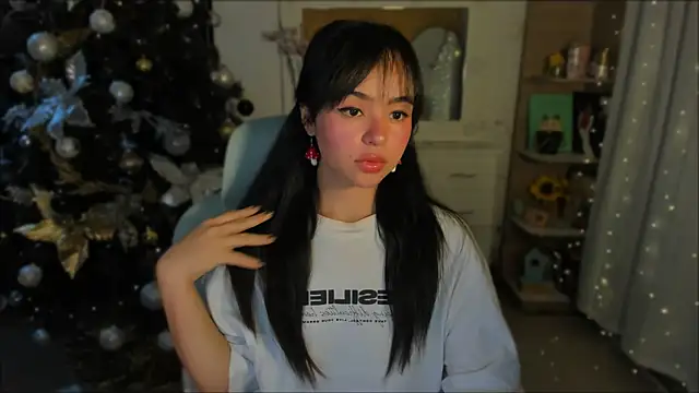 Snapshot of Olivia_xd_ chatting on November 2025 09:24:01 AM Olivia xd online show from November 2025 09:24:01 AM