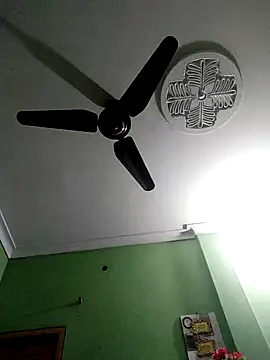 Snapshot of Niladri1410 chatting on February 2025 12:21:01 PM Niladri1410 online show from February 2025 12:21:01 PM