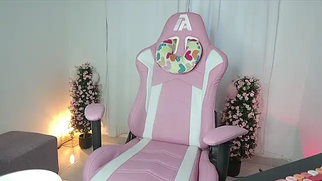 Snapshot of keissy_rincon_ chatting on January 2025 09:14:02 PM keissy rincon online show from January 2025 09:14:02 PM