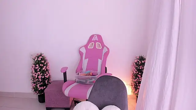 Snapshot of keissy_rincon_ chatting on November 2025 11:02:01 PM keissy rincon online show from November 2025 11:02:01 PM