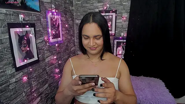 Andrys  online show from November 2025 11:38:01 PM