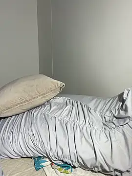 Ameellie online show from February 2025 08:44:01 PM