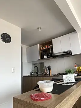 Ameellie online show from September 2025 03:45:01 PM