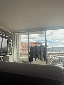 Ameellie online show from October 2025 04:51:01 PM