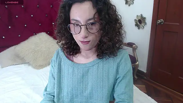 Snapshot of little__amy_ chatting on September 2025 10:10:02 PM little amy online show from September 2025 10:10:02 PM