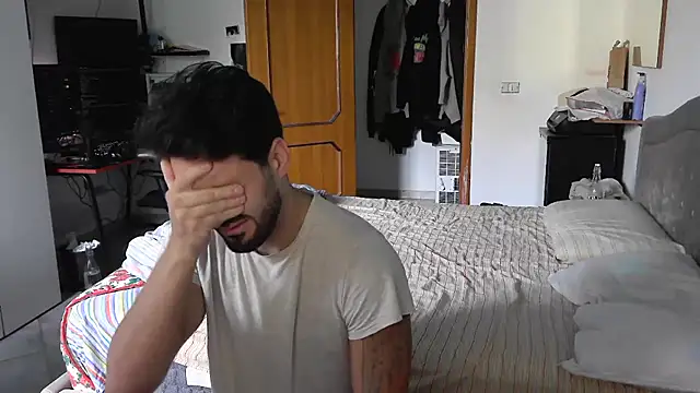 Alexox02 online show from November 2025 12:33:01 PM