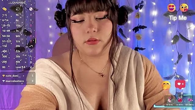 Snapshot of limoncito_blossom chatting on October 2025 09:41:02 AM limoncito blossom online show from October 2025 09:41:02 AM