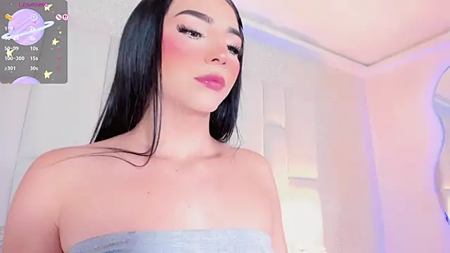 Snapshot of andrea_alvarz chatting on June 2026 05:19:02 AM andrea alvarz online show from June 2026 05:19:02 AM