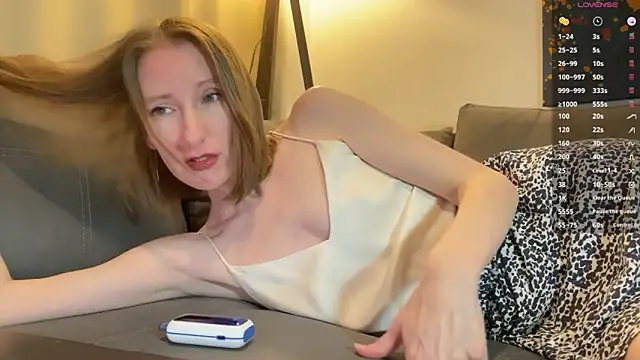 Snapshot of MonikaBos chatting on January 2025 10:58:02 PM MonikaBos online show from January 2025 10:58:02 PM