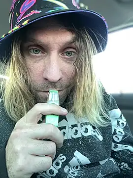 Snapshot of 4kUsh2Fashion0 chatting on January 2025 02:19:01 PM 4kUsh2Fashion0 online show from January 2025 02:19:01 PM