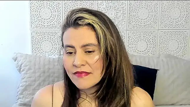 Snapshot of V_monse chatting on January 2025 02:52:02 PM V monse online show from January 2025 02:52:02 PM