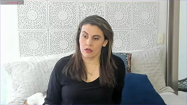 Snapshot of V_monse chatting on February 2025 07:26:01 PM V monse online show from February 2025 07:26:01 PM