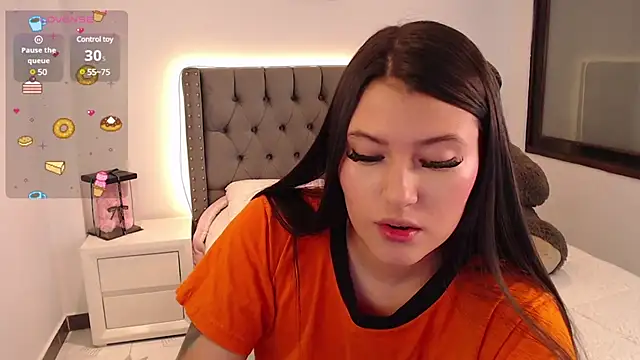 Snapshot of Nicols66 chatting on December 2024 11:13:01 PM Nicols66 online show from December 2024 11:13:01 PM